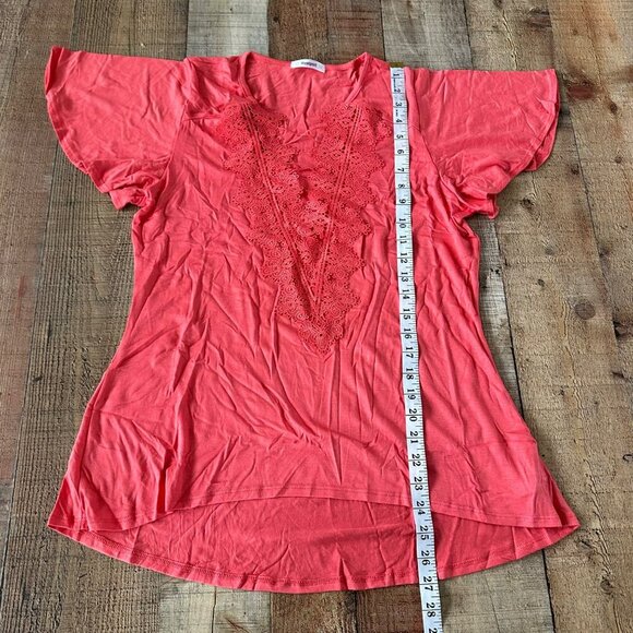 Westport Women's Size Medium Crochet Trim Flutter Sleeve Knit Top in Coral Pink - Picture 4 of 7